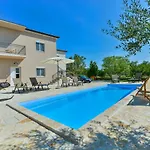 M&m Villa *
